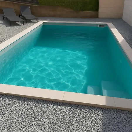 Manolo House * 풀라