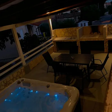 Manolo House *