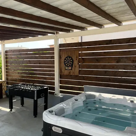 度假居 Manolo House With Jacuzzi & Pool *